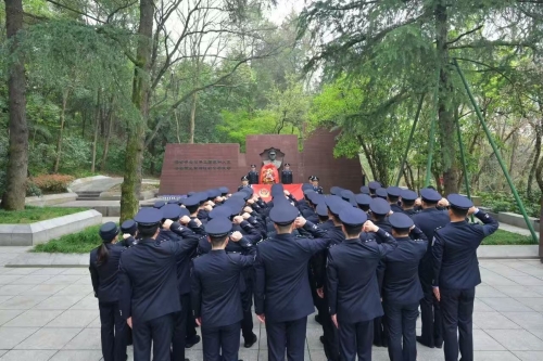 江苏公安开展形式多样的英烈缅怀祭奠活动